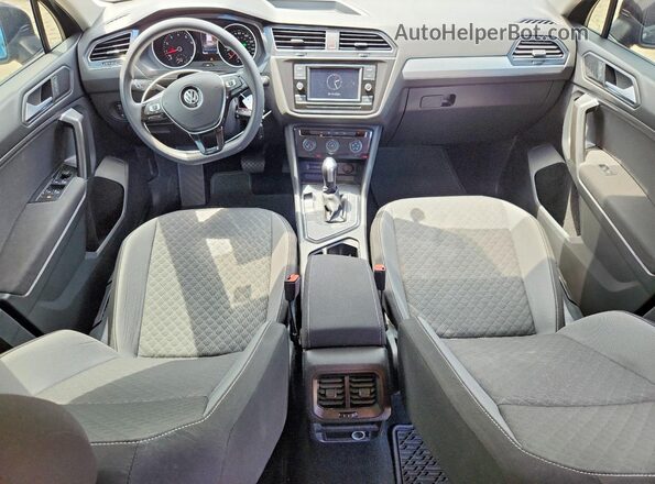 3VV1B7AX5MM080743 2021 VOLKSWAGEN TIGUAN Черный Вид панели приборов