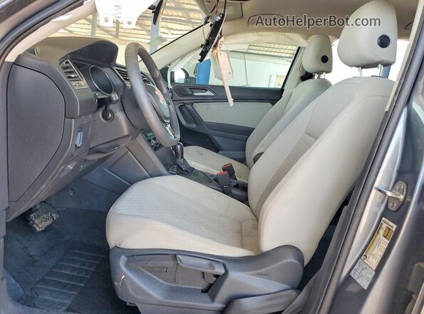 3VV1B7AX7MM085569 2021 VOLKSWAGEN TIGUAN Серый Вид салона спереди