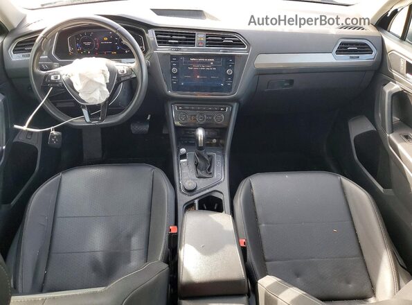 3VV2B7AX0LM084556 2020 VOLKSWAGEN TIGUAN Серый Вид панели приборов