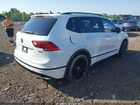 2021 Volkswagen Tiguan 2.0t Se/2.0t Se R-line Black/2.0t Sel White vin: 3VV2B7AX0MM111367