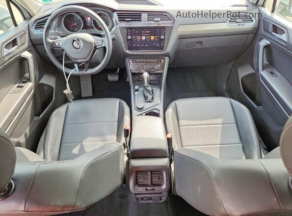 3VV2B7AX1KM106112 2019 VOLKSWAGEN TIGUAN White Вид панелі приладів