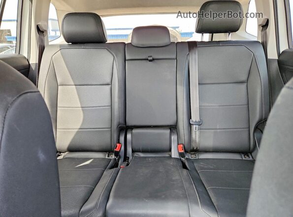 3VV2B7AX1KM106112 2019 VOLKSWAGEN TIGUAN White Вид задніх сидінь
