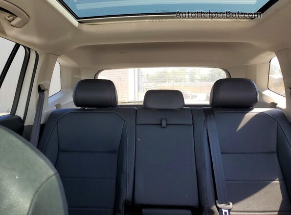 3VV2B7AX1KM124724 2019 VOLKSWAGEN TIGUAN Белый Вид задних сидений