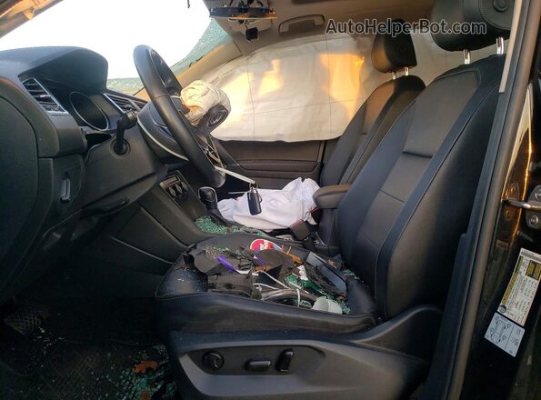 3VV2B7AX1LM038637 2020 VOLKSWAGEN TIGUAN Black Вид салону спереду