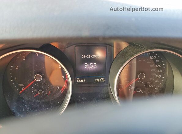 3VV2B7AX2JM157875 2018 VOLKSWAGEN TIGUAN Gray Instrument cluster view