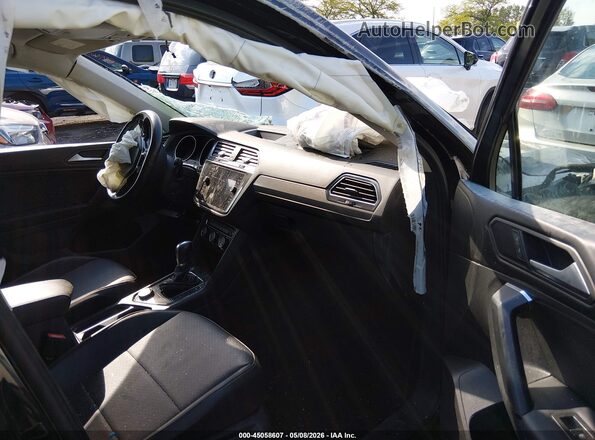 3VV2B7AX2KM068244 2019 VOLKSWAGEN TIGUAN Черный Вид салона спереди