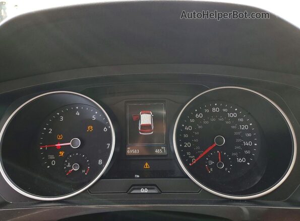 3VV2B7AX3JM107244 2018 VOLKSWAGEN TIGUAN Серебряный Вид щитка приборов