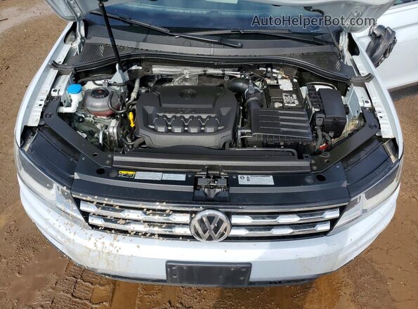3VV2B7AX3JM107244 2018 VOLKSWAGEN TIGUAN Серебряный Вид задней части салона