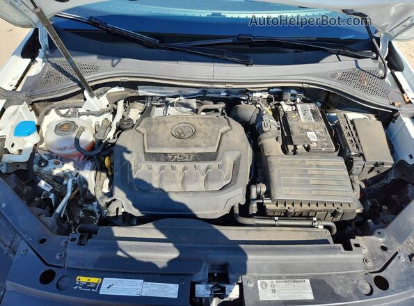 3VV2B7AX3LM056976 2020 VOLKSWAGEN TIGUAN White Widok komory silnika