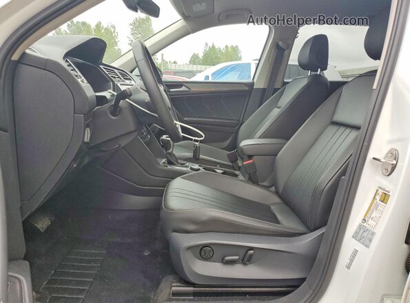 3VV2B7AX3NM043597 2022 VOLKSWAGEN TIGUAN Белый Вид салона спереди