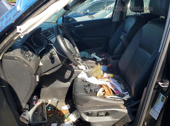 3VV2B7AX4KM192709 2019 VOLKSWAGEN TIGUAN Черный Вид салона спереди