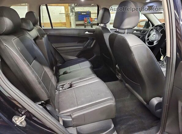 3VV2B7AX5KM145527 2019 VOLKSWAGEN TIGUAN Синий Вид задней части салона