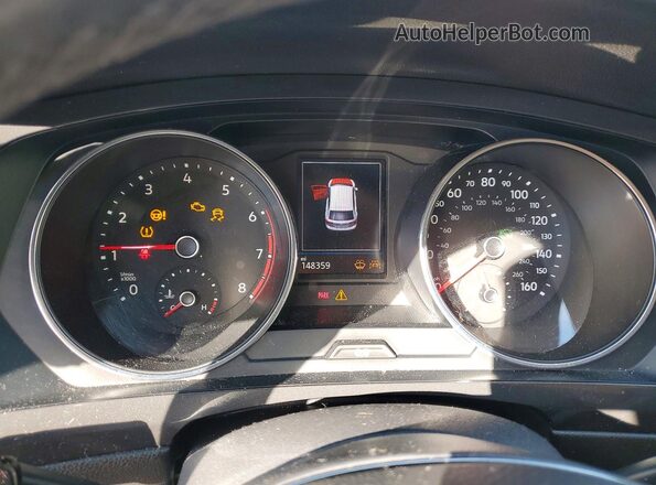 3VV2B7AX6JM150508 2018 VOLKSWAGEN TIGUAN Green Widok zestawu wskaźników