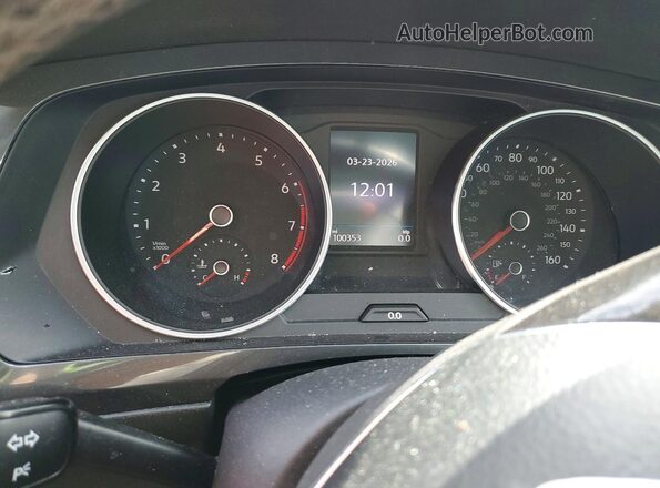 3VV2B7AX7JM113189 2018 VOLKSWAGEN TIGUAN Gray Instrument cluster view