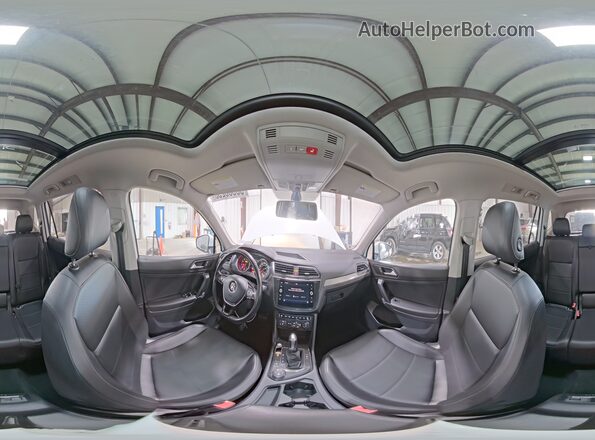 3VV2B7AX8JM097309 2018 VOLKSWAGEN TIGUAN Белый Панорамный вид салона 360°