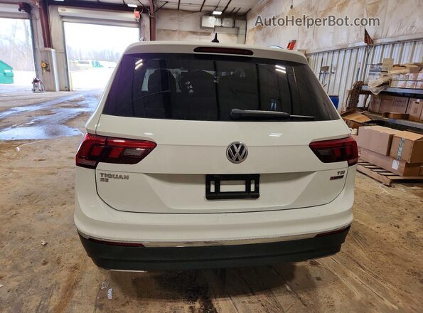 3VV2B7AX9JM179064 2018 VOLKSWAGEN TIGUAN White Widok z tyłu