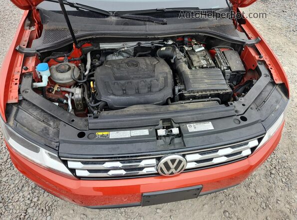 3VV2B7AX9JM190176 2018 VOLKSWAGEN TIGUAN Orange Widok komory silnika