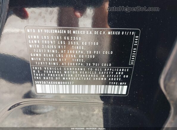 3VV3B7AX0KM090327 2019 VOLKSWAGEN TIGUAN Black Vista del compartimento del motor
