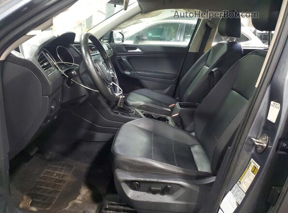 3VV3B7AX0LM058818 2020 VOLKSWAGEN TIGUAN Серый Вид салона спереди