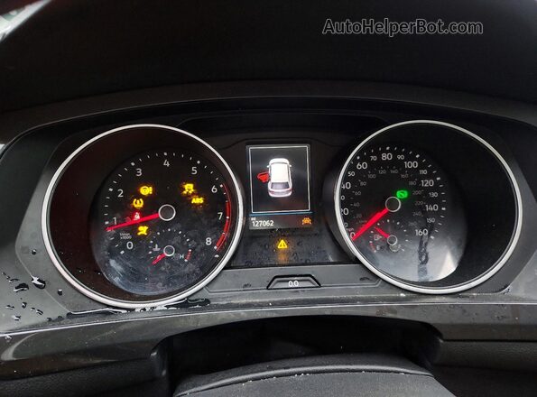 3VV3B7AX1JM081148 2018 VOLKSWAGEN TIGUAN Black Вид щитка приладів