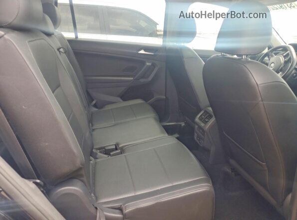 3VV3B7AX1KM075206 2019 VOLKSWAGEN TIGUAN Черный Вид задней части салона