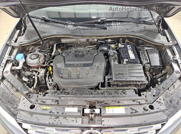 3VV3B7AX2MM120396 2021 VOLKSWAGEN TIGUAN Серый Вид подкапотного пространства