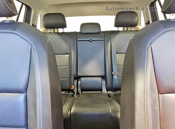 3VV3B7AX2MM120396 2021 VOLKSWAGEN TIGUAN Серый Вид задних сидений