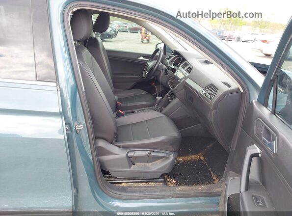 3VV3B7AX3KM131663 2019 VOLKSWAGEN TIGUAN Синий Вид салона спереди