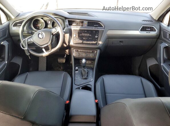 3VV3B7AX3LM061938 2020 VOLKSWAGEN TIGUAN Silver წინა პანელის ხედი