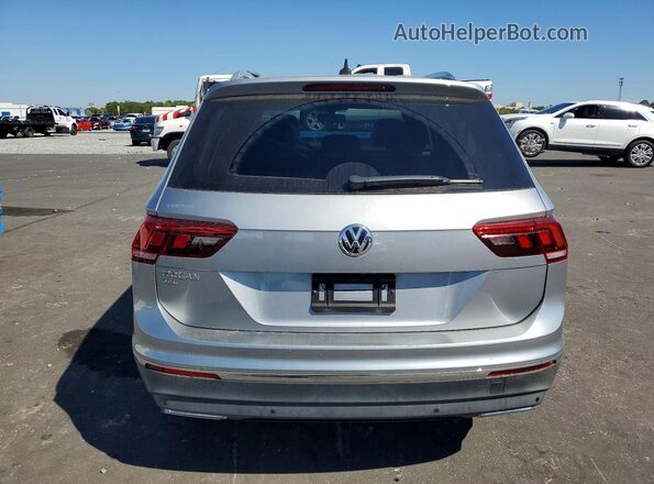 3VV3B7AX4KM110563 2019 VOLKSWAGEN TIGUAN Silver Вид ззаду