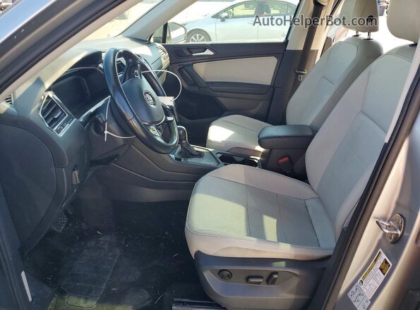 3VV3B7AX4KM110563 2019 VOLKSWAGEN TIGUAN Silver Вид салону спереду