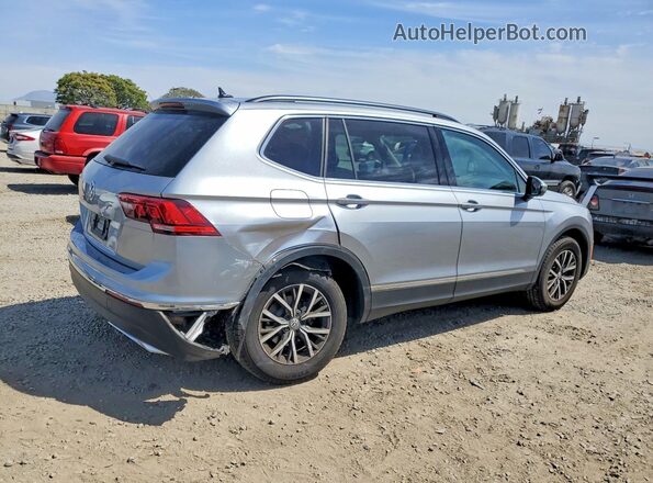 3VV3B7AX4LM013834 2020 VOLKSWAGEN TIGUAN Серебряный Задняя правая четверть