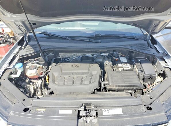 3VV3B7AX4LM013834 2020 VOLKSWAGEN TIGUAN Серебряный Вид подкапотного пространства