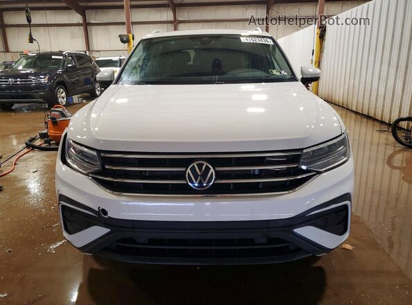 3VV3B7AX4NM073728 2022 VOLKSWAGEN TIGUAN Белый Вид спереди