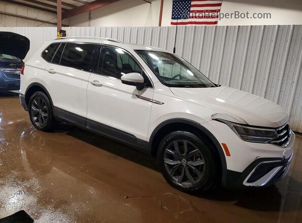 3VV3B7AX4NM073728 2022 VOLKSWAGEN TIGUAN Белый Передняя правая четверть