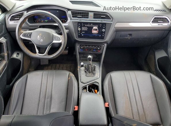 3VV3B7AX5RM049041 2024 VOLKSWAGEN TIGUAN Серый Вид панели приборов
