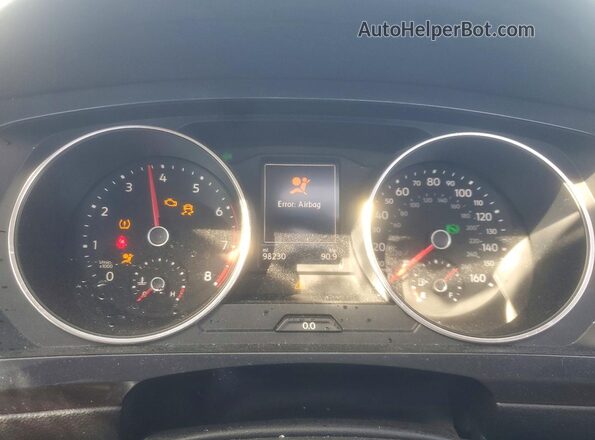 3VV3B7AX6JM150061 2018 VOLKSWAGEN TIGUAN Белый Вид щитка приборов