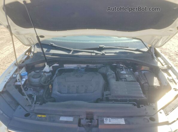 3VV3B7AX6JM150061 2018 VOLKSWAGEN TIGUAN Белый Вид подкапотного пространства