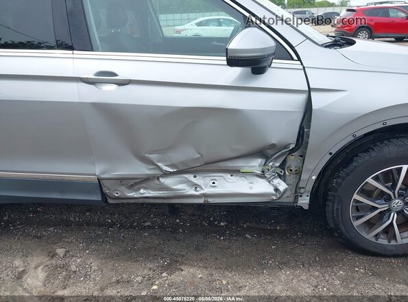 3VV3B7AX6LM070102 2020 VOLKSWAGEN TIGUAN Серебряный Вид спереди
