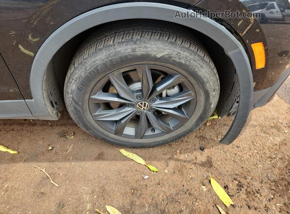 3VV3B7AX6RM046813 2024 VOLKSWAGEN TIGUAN Black 