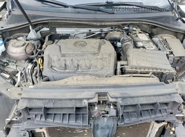 3VV3B7AX8JM068591 2018 VOLKSWAGEN TIGUAN Белый Вид задней части салона