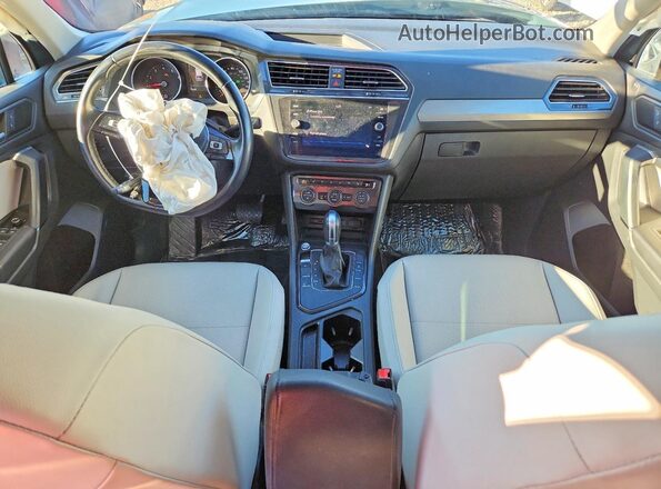 3VV3B7AX9KM137595 2019 VOLKSWAGEN TIGUAN Teal Vista del salpicadero