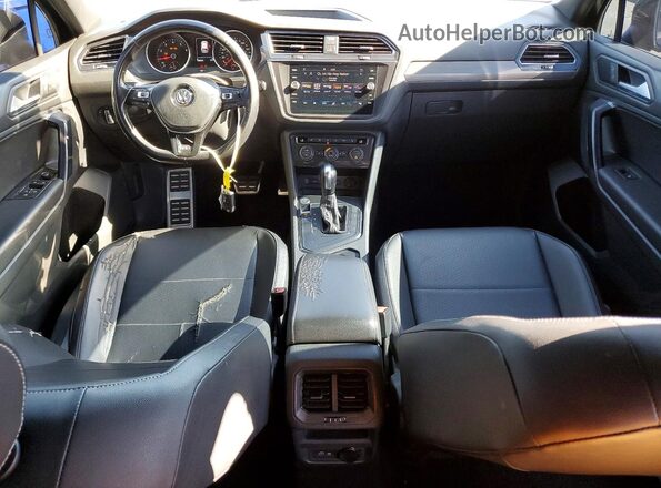 3VV3B7AX9MM049410 2021 VOLKSWAGEN TIGUAN Черный Вид панели приборов