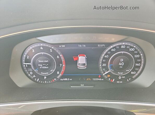 3VV5B7AX7JM090381 2018 VOLKSWAGEN TIGUAN Серый Вид щитка приборов