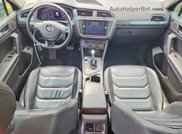 3VV5B7AX7JM090381 2018 VOLKSWAGEN TIGUAN Серый Вид панели приборов