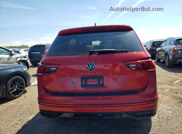 3VV8B7AX0RM228156 2024 VOLKSWAGEN TIGUAN Red Вид ззаду