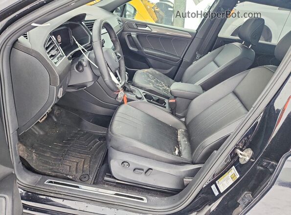 3VV8B7AX4PM142183 2023 VOLKSWAGEN TIGUAN Black Vista interior delantera