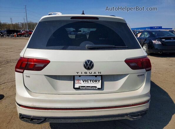 3VV8B7AX5NM113451 2022 VOLKSWAGEN TIGUAN White Вид ззаду