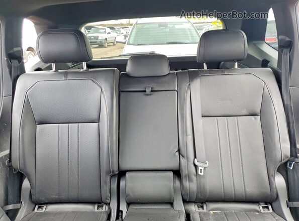 3VV8B7AX6RM007208 2024 VOLKSWAGEN TIGUAN Серый Вид задних сидений