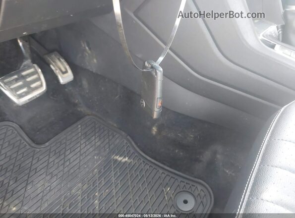 3VV8B7AX6RM009699 2024 VOLKSWAGEN TIGUAN Черный Вид панели приборов